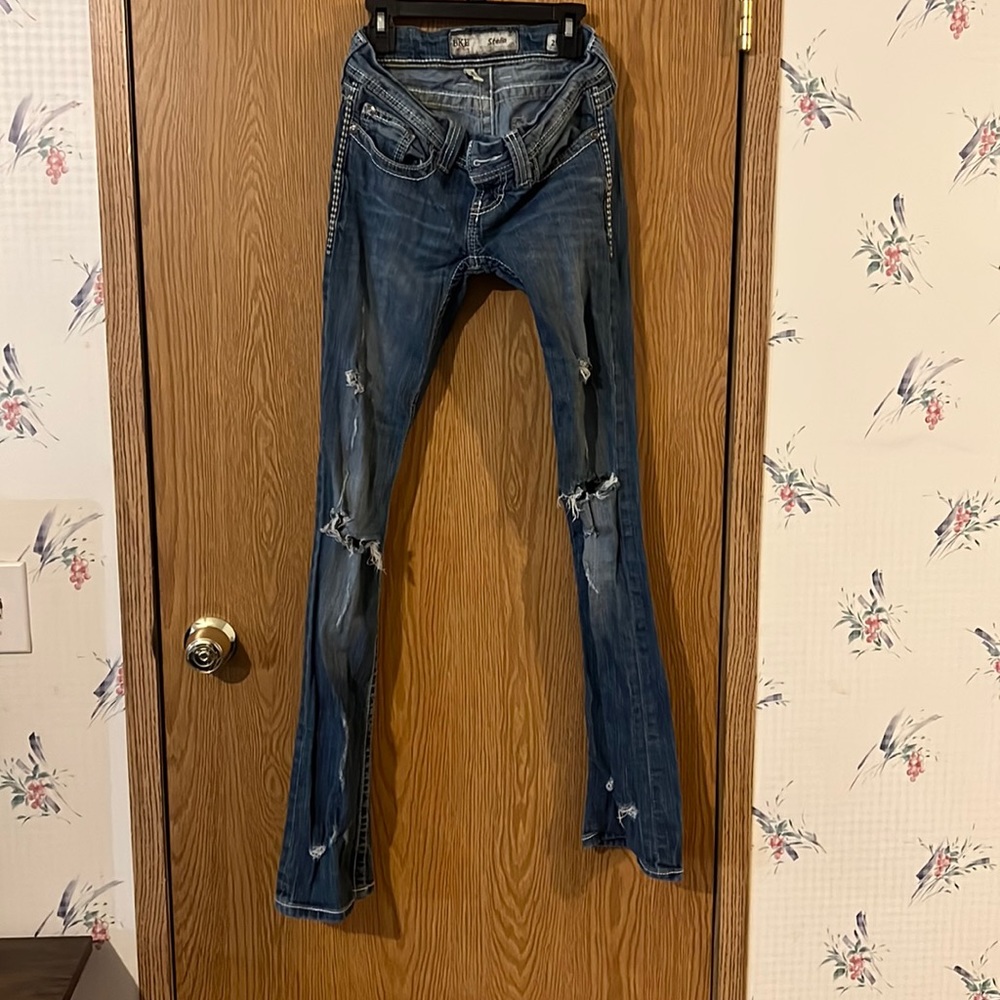Buckle jeans